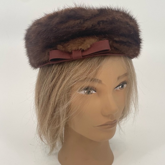 Vintage G. Fox 1950s-1960s Auburn Brown Mink Pillbox Fur Hat - Picture 1 of 9